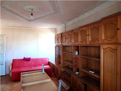 Apartament trei camere  central Brad