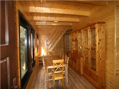 Casa de Vacanta si teren - Un Paradis Linistit in mijlocul Naturii