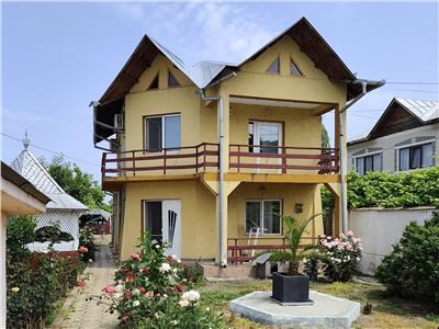 Proprietate spatioasa de vanzare in Gaesti, Dambovita - ideala pentru locuit sau agropensiune