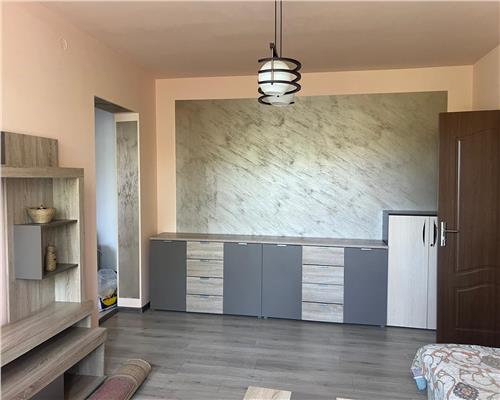Apartament 3 camere Brad