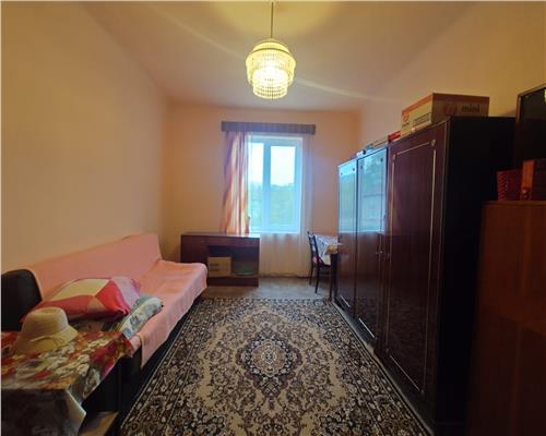 Apartament 2 camere Brad